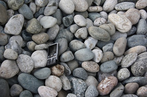 Kamenclub.ru: Галька речная окат (ассорти) фр. 50-100 мм. купить  в Новороссийске галька природная округлая серая белая черная серая коричневая синяя галька речная окатанная округлая 6200 руб/т   фото КАМЕНЬ КЛУБ