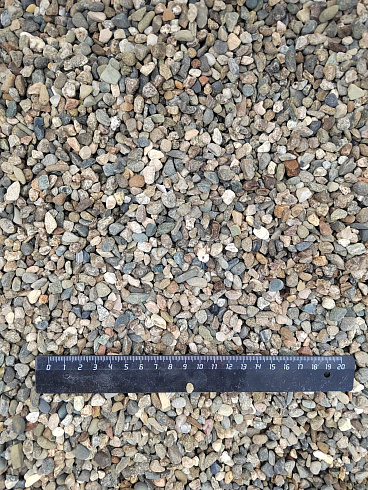 Kamenclub.ru: Галька речная окат (серая) фр.5-10 мм купить  в Новороссийске галька речная серая, серый, темно-серый, светло-серый, коричневый речная окатанная галька декоративная ландшатфная 5000 руб/т   фото КАМЕНЬ КЛУБ