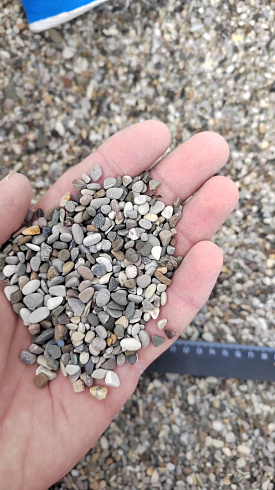 фото Галька черноморская фр. 3-5 мм. купить в Новороссийске  в интернет-портале КАМЕНЬ КЛУБ