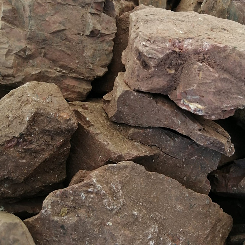 фото Яшма красная  (фр. 70-100 мм)  купить в Новороссийске в интернет-портале КАМЕНЬ КЛУБ