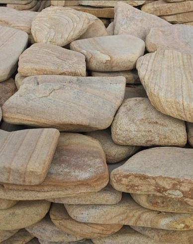 Kamenclub.ru: Песчаник пластушка галтованный желтый с рисунком (3 см)  купить в Новороссийске плитняк - пластушка желтый песчаник 21000 руб/м3   фото КАМЕНЬ КЛУБ