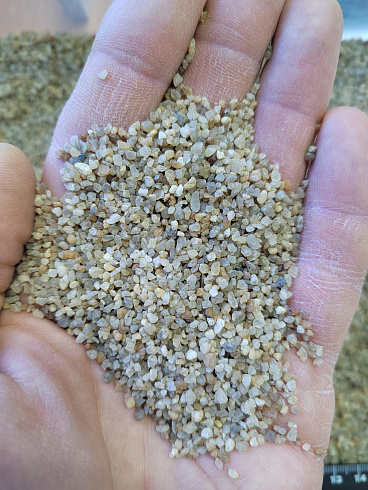 Кварцевый песок сухой фракцинированный фр. 1,2-2,5 мм.  купить в Новороссийске фото Камень Клуб