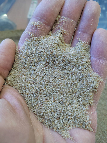 Кварцевый песок для площадок фр. 0,3 - 1 мм.  купить в Новороссийске фото Камень Клуб