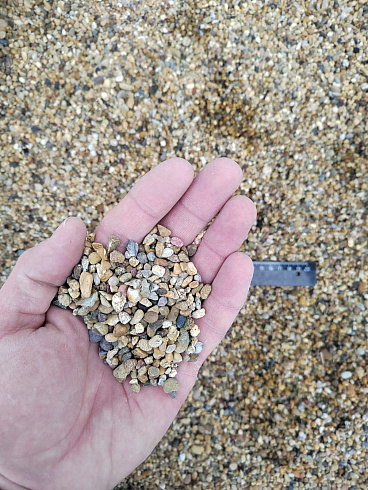 Галька речная окат (рыжая) фр.3-5 мм купить в Новороссийске 