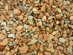 Kamenclub.ru: Щебень крошка желтый (ЗЛАТОЛИТ) фр. 3-5 мм.  купить в Новороссийске златолит золотистый, бежевый, желтый мрамор 12 000 руб/т   фото КАМЕНЬ КЛУБ