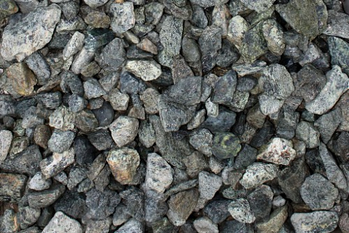 Kamenclub.ru: Щебень крошка зеленый (змеевик) фр. 3-5 мм  купить в Новороссийске камень змеевик зеленый, салатовый светло-зеленый мраморная каменная декоративная крошка 9000 руб/т   фото КАМЕНЬ КЛУБ