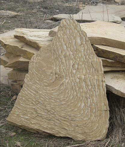 Kamenclub.ru: Форматный камень (плаха) пошаговая дорожка от 70-150 см (4 -12 см)  купить в Новороссийске плитняк  форматный плаха желтый песчаник 9 000 руб/т   фото КАМЕНЬ КЛУБ