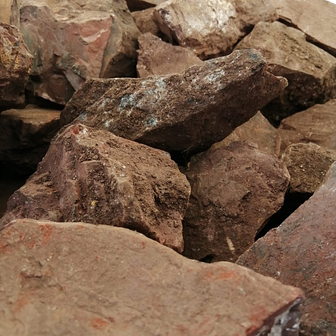 фото Яшма красная  (фр. 70-100 мм)  купить в Новороссийске в интернет-портале КАМЕНЬ КЛУБ