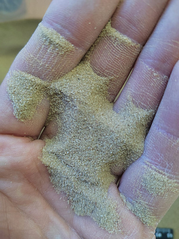 Кварцевый песок для площадок фр. 0,1-0,5 мм.  купить в Новороссийске фото Камень Клуб