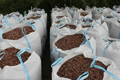 Kamenclub.ru: Мраморная крошка (щебень крошка розовый) фр. 10-20 мм.  купить в Новороссийске мрамор розовый, красный каменная декоративная крошка ландшафтная 11000 руб/т   фото КАМЕНЬ КЛУБ