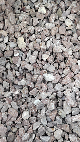 Kamenclub.ru: Мраморная крошка (щебень галтованный розовый) фр.20-40 мм.  купить в Новороссийске мрамор розовый, красный оголтованный округлый щебень  15000 руб/т   фото КАМЕНЬ КЛУБ