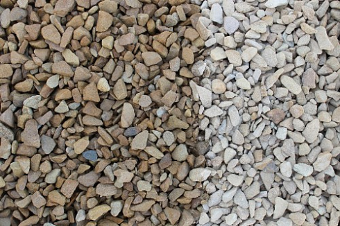 Kamenclub.ru: Щебень крошка желтый (песчаник) фр. 10-20 мм.  купить в Новороссийске песчаник бежевый, серый, рыжий декоративный ландшафтный щебень колотый 9500 руб/т   фото КАМЕНЬ КЛУБ