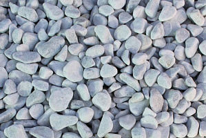 Kamenclub.ru: Мраморная крошка (щебень галтованный белый), фр.20-40 мм.  купить в Новороссийске мрамор белый бежевый молочный мраморный щебень декоративный 17000 руб/т   фото КАМЕНЬ КЛУБ