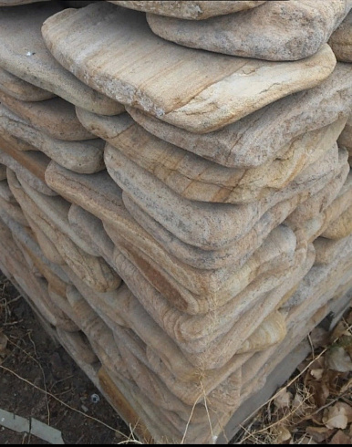 Kamenclub.ru: Песчаник пластушка галтованный желтый с рисунком (3 см)  купить в Новороссийске плитняк - пластушка желтый песчаник 21000 руб/м3   фото КАМЕНЬ КЛУБ