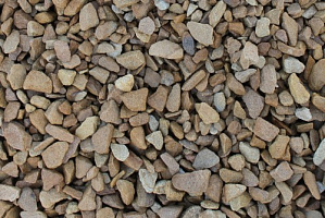 Kamenclub.ru: Щебень крошка желтый (песчаник) фр. 10-20 мм.  купить в Новороссийске песчаник бежевый, серый, рыжий декоративный ландшафтный щебень колотый 9500 руб/т   фото КАМЕНЬ КЛУБ