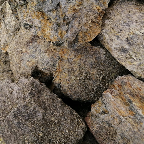 фото Змеевик салатовый  (фр. 70-100 мм)  купить в Новороссийске в интернет-портале КАМЕНЬ КЛУБ