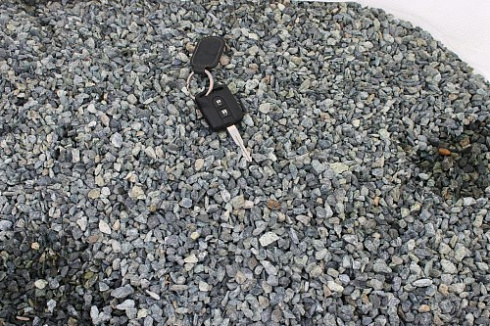 Kamenclub.ru: Щебень крошка зеленый (змеевик) фр. 5-10 мм  купить в Новороссийске змеевик зеленый, салатовый ландшафтный декоративный щебень крошка 7 200 руб/т   фото КАМЕНЬ КЛУБ