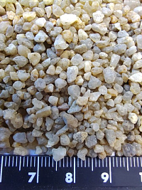 Кварцевый песок для водоподготовки фр. 1,6-3 мм.  купить в Новороссийске фото Камень Клуб