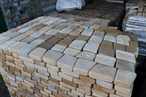 Kamenclub.ru: Песчаник брусчатка (Готика) art PSG-L-01  купить в Новороссийске    2300 руб/кв.м   фото КАМЕНЬ КЛУБ