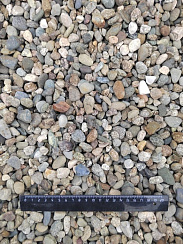 Kamenclub.ru: Галька речная окат (серая) фр.10-20 мм купить  в Новороссийске галька речная серая, серый, темно-серый, светло-серый, коричневый ландшафтная декоративная речная окатанная округлая галька 5000 руб/т   фото КАМЕНЬ КЛУБ